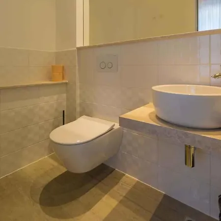 Apartment In 39092