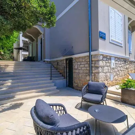 Apartment In 39092 Crikvenica