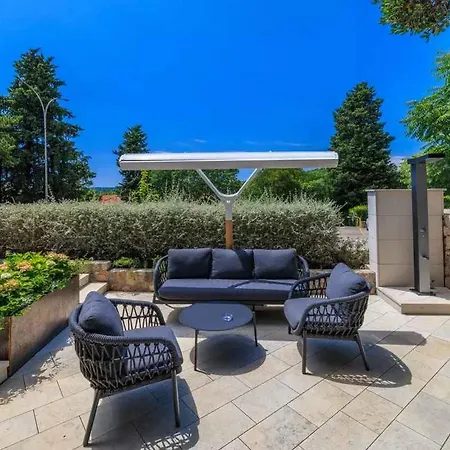 Apartment In 39092 Crikvenica